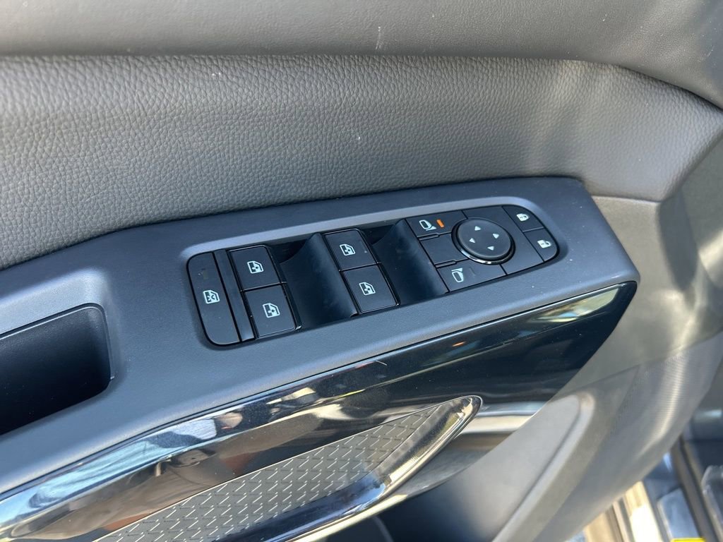 New 2026 Nissan Pathfinder SV image 20