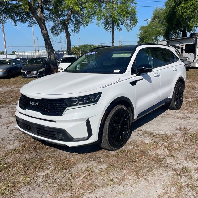 Used 2022 Kia Sorento SX image 1