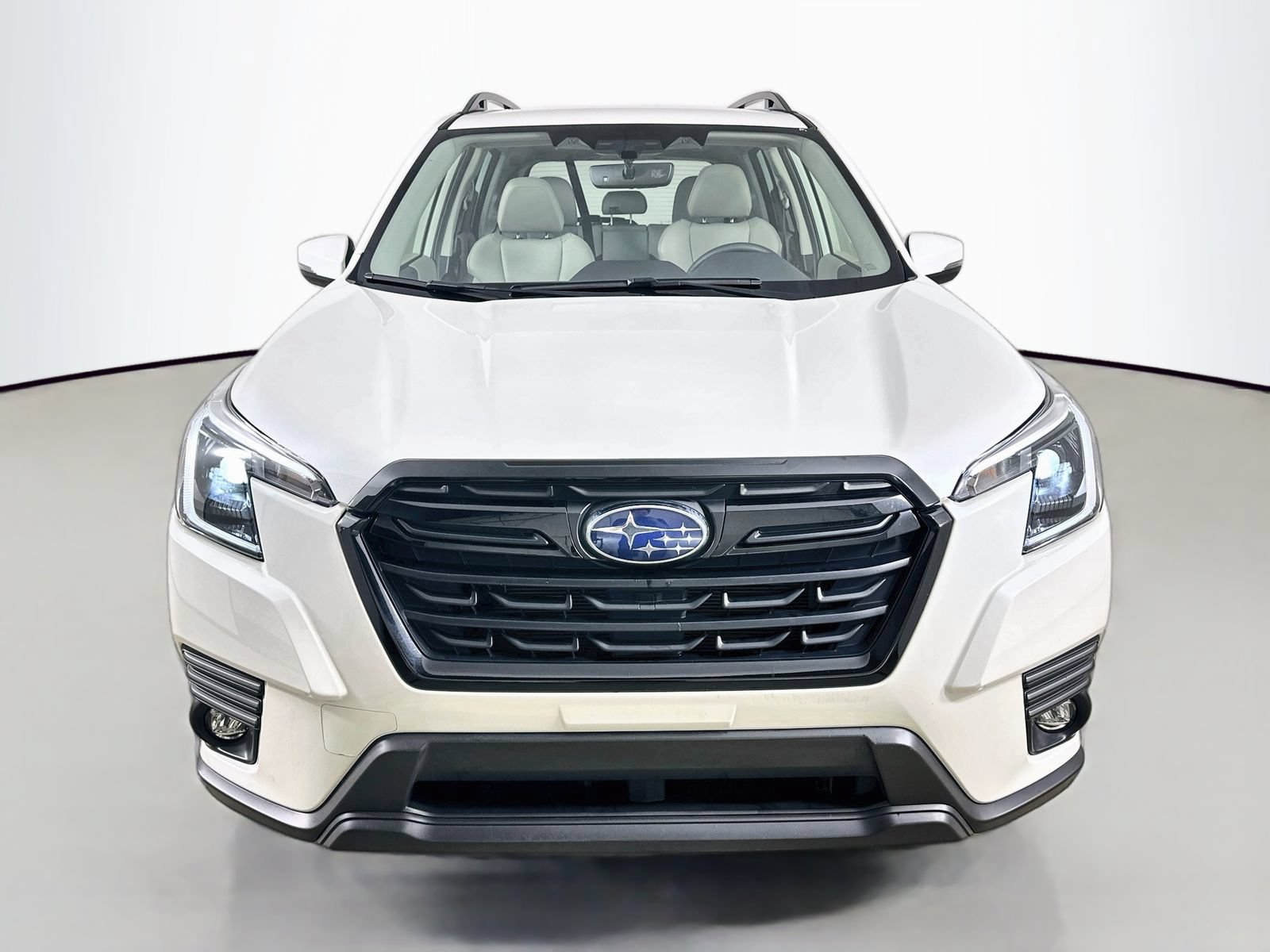 Used 2024 Subaru Forester Limited AWD/4WD image 2