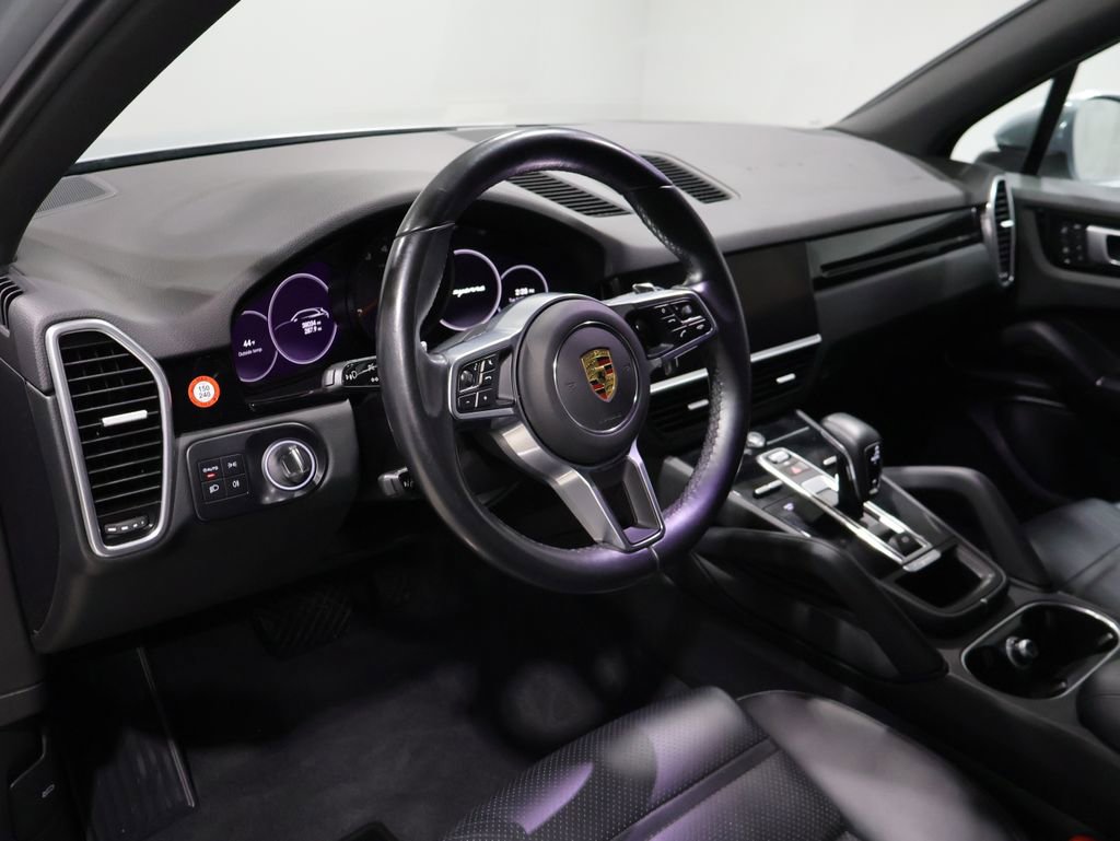 Used 2022 Porsche Cayenne Base image 14