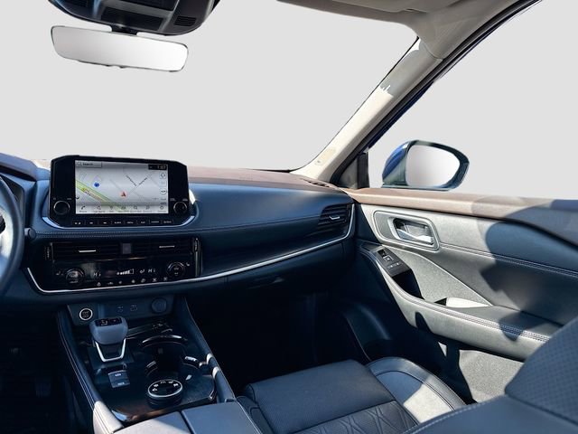 Used 2023 Nissan Rogue Platinum image 25