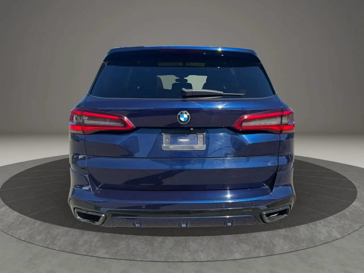 Used 2020 BMW X5 M50i w/ Executive Package AWD/4WD image 6