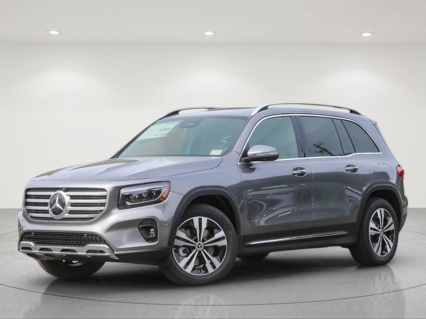 New 2026 Mercedes-Benz GLB 250 4MATIC image 2
