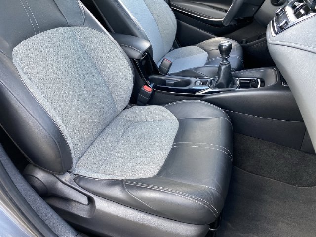 Used 2021 Toyota Corolla XSE w/ Carpet Mat Package (TMS) FWD image 11