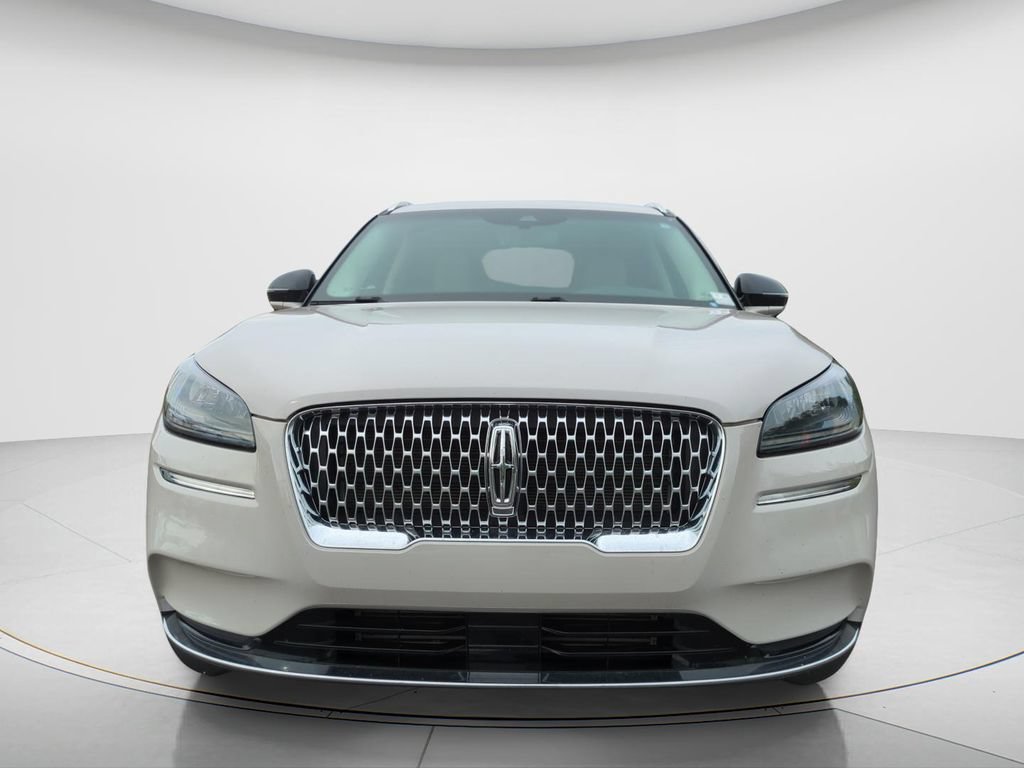 Used 2022 Lincoln Corsair Reserve w/ Elements Package FWD image 8