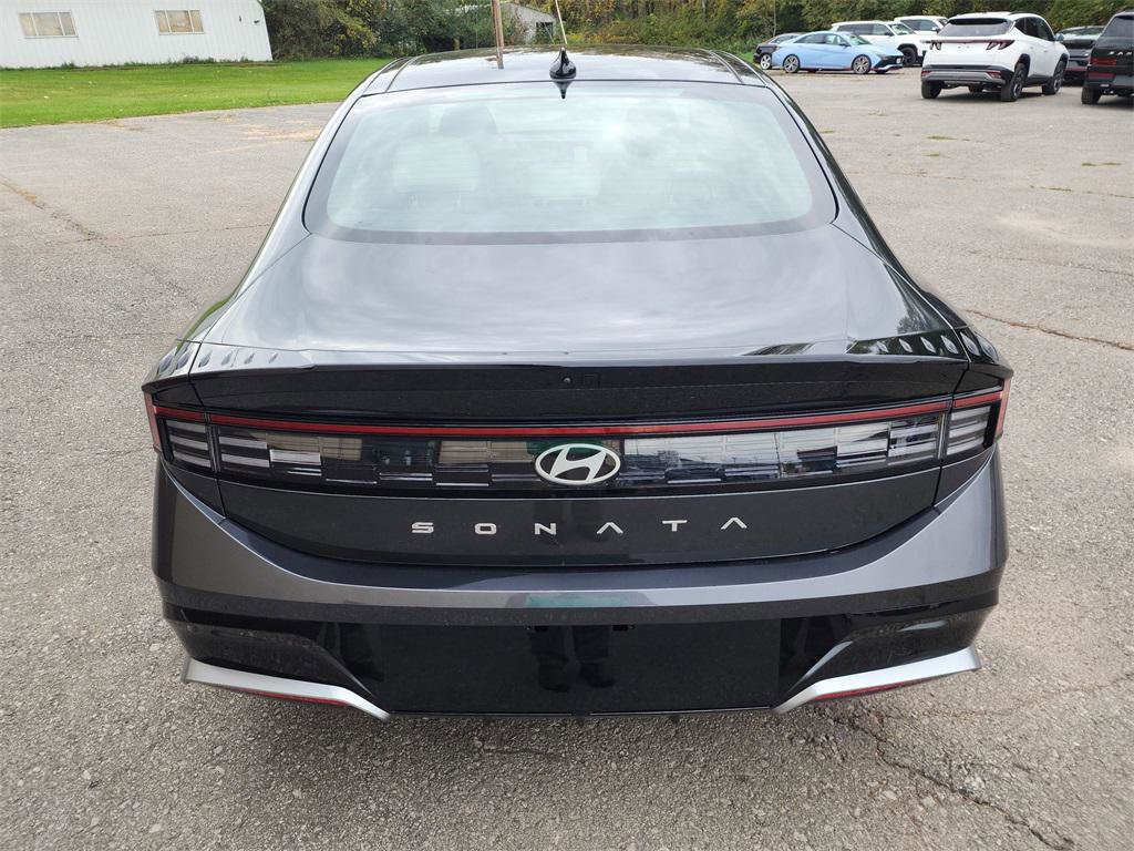 New 2025 Hyundai Sonata SEL image 7