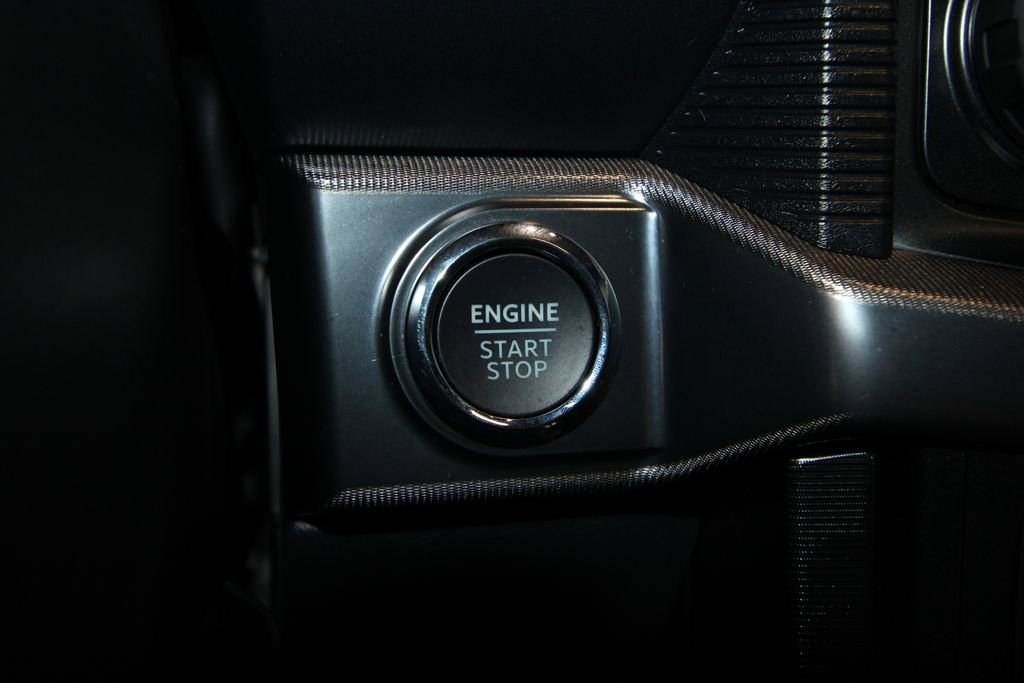 Used 2024 Ford F150 Platinum w/ Equipment Group 702A High image 16