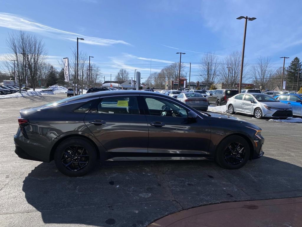Used 2025 Kia K5 LXS image 6
