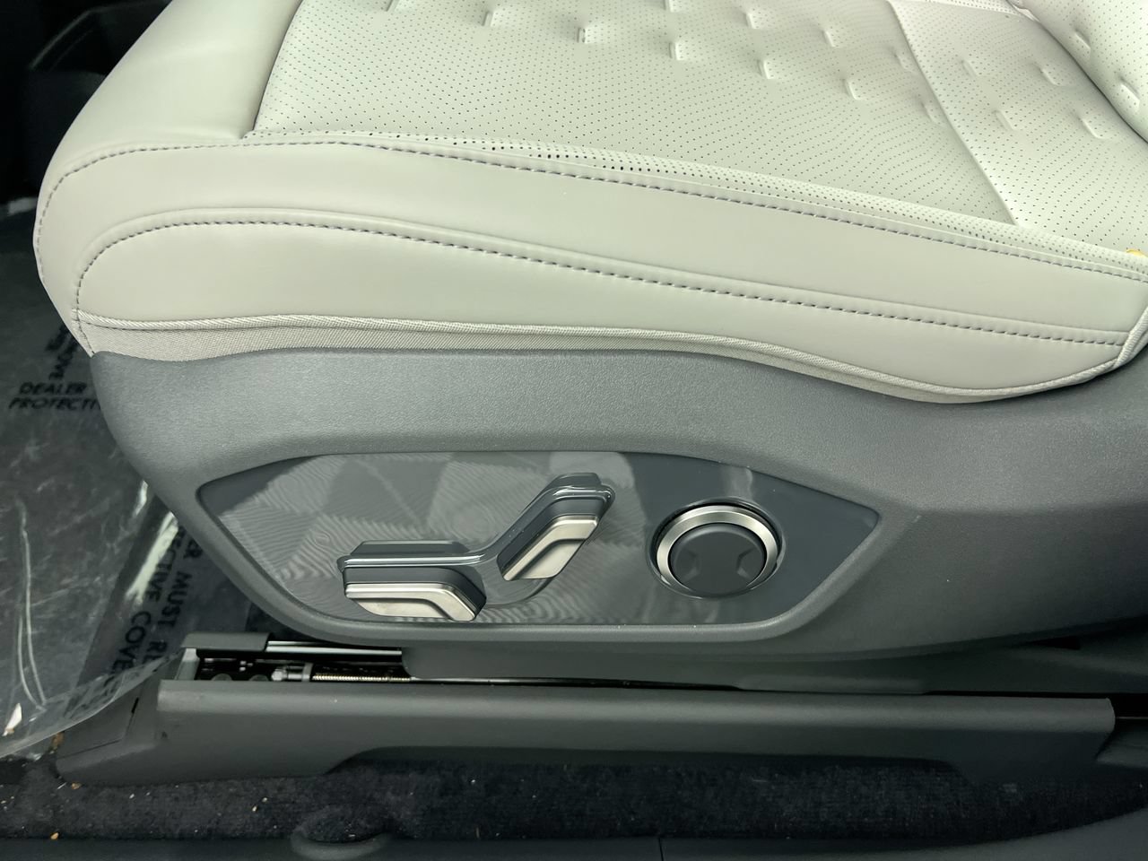 New 2026 Kia EV9 Wind AWD/4WD image 15