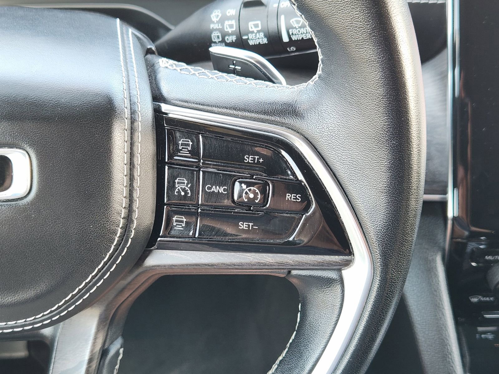 Used 2022 Jeep Grand Cherokee Overland image 40