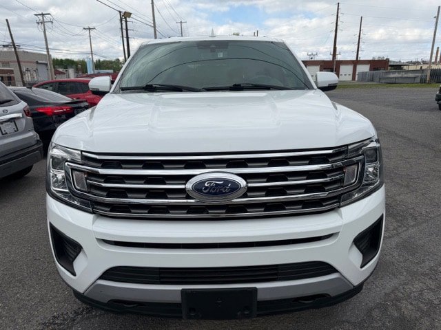 Used 2019 Ford Expedition XLT w/ Equipment Group 202A AWD/4WD image 7
