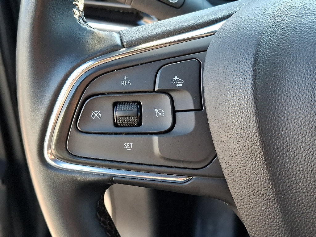 Used 2025 Buick Envista Sport Touring FWD image 21