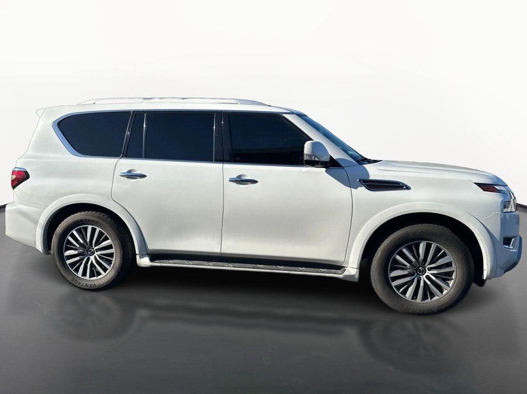 Used 2024 Nissan Armada SL AWD/4WD image 2