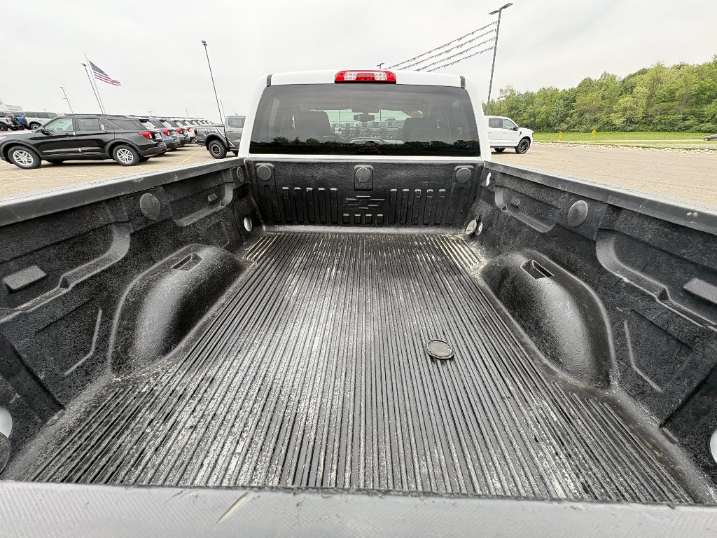 Used 2018 Chevrolet Silverado 1500 LT w/ All Star Edition AWD/4WD image 15