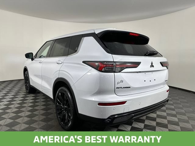 New 2026 Mitsubishi Outlander LE AWD/4WD image 4