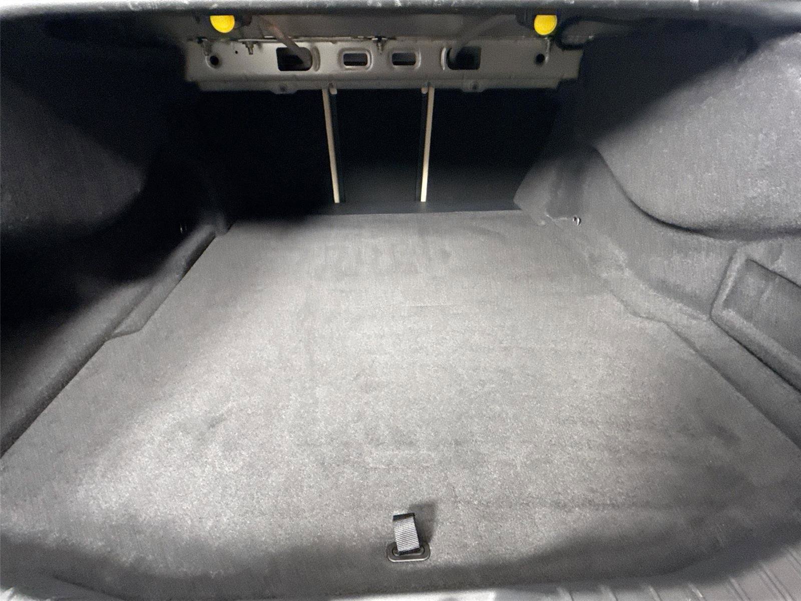 Used 2017 Jaguar XF Prestige image 40