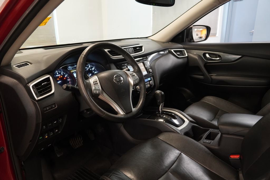 Used 2015 Nissan Rogue SL w/ SL Premium Package AWD/4WD image 7