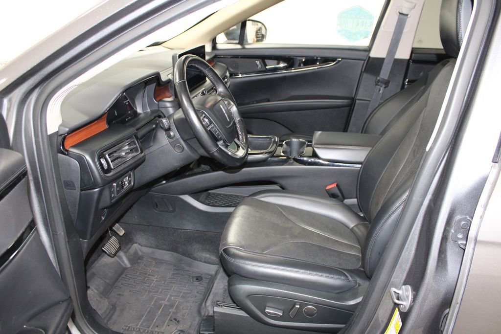 Used 2022 Lincoln Nautilus Reserve image 23