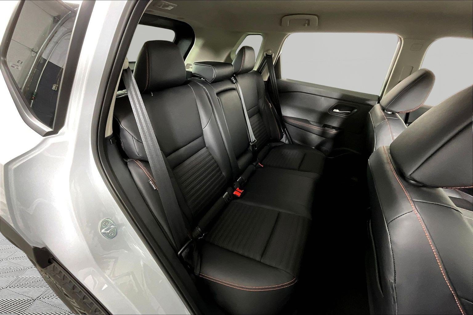 New 2026 Nissan Rogue SV w/ Rock Creek Premium Package AWD/4WD image 19