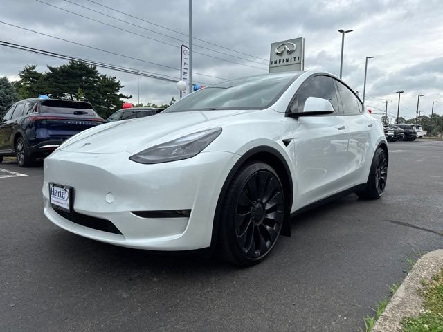 Used 2024 Tesla Model Y Performance AWD/4WD image 3