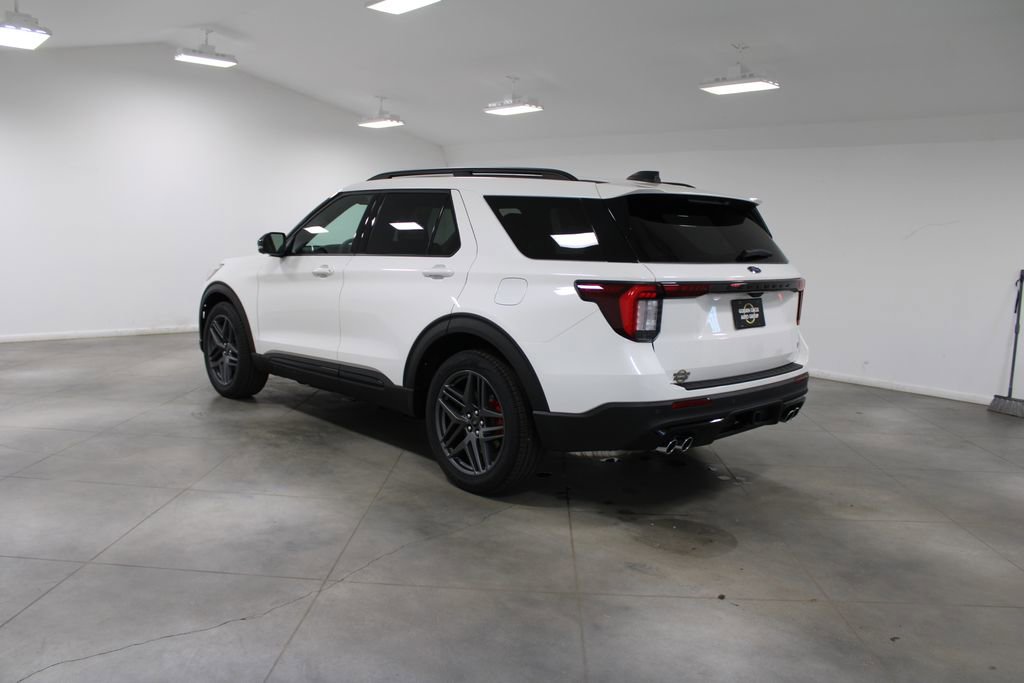 New 2026 Ford Explorer ST w/ Sun And Sound Package image 6