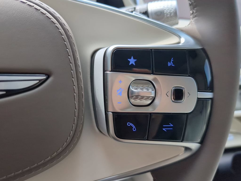 Used 2025 Genesis G90 3.5T AWD/4WD image 22