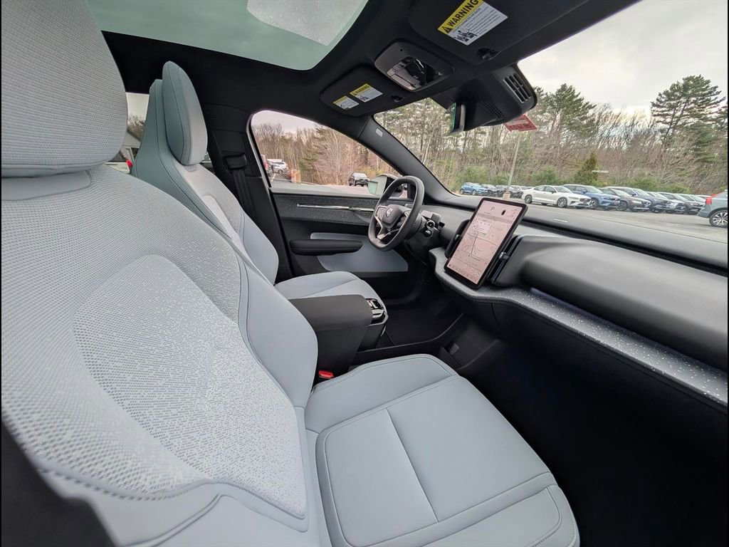 Certified 2025 Volvo EX30 Ultra AWD/4WD image 21