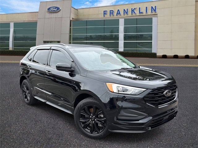 Used 2022 Ford Edge SE w/ Black Appearance Package