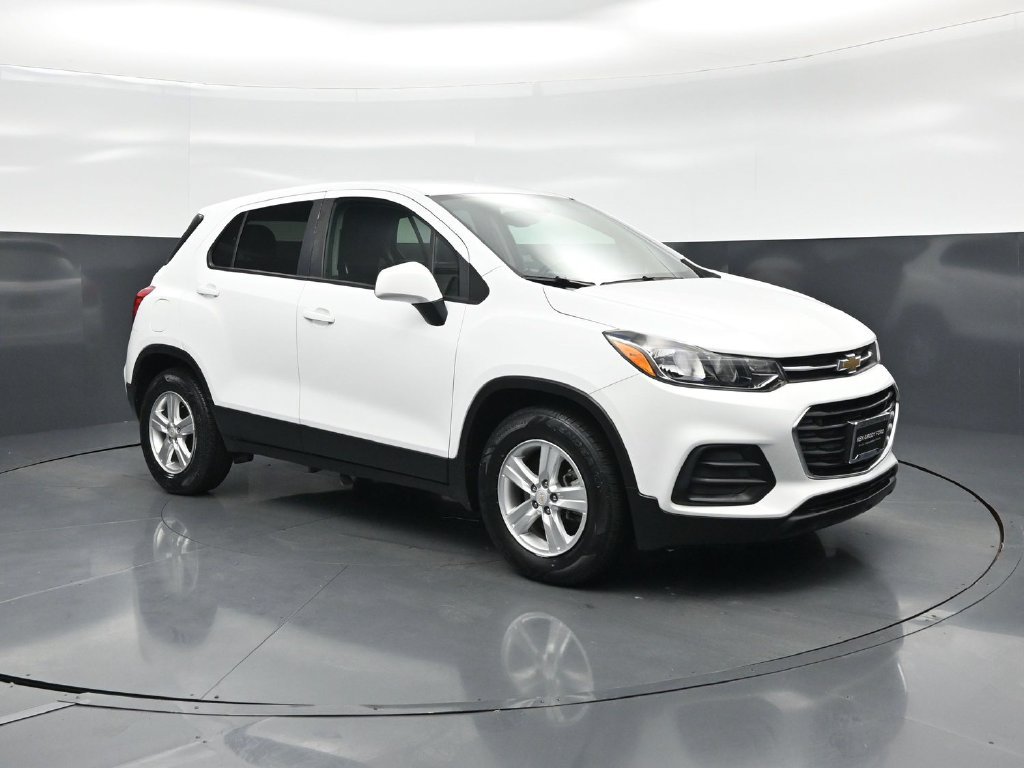 Used 2021 Chevrolet Trax LS w/ Tint and Cruise Package FWD image 25