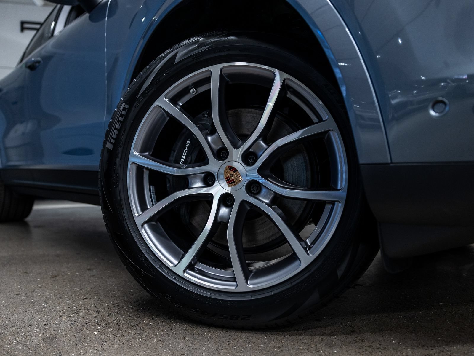 New 2026 Porsche Cayenne Coupe AWD/4WD image 18