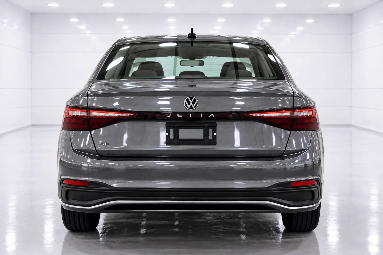 Used 2025 Volkswagen Jetta SE FWD image 4