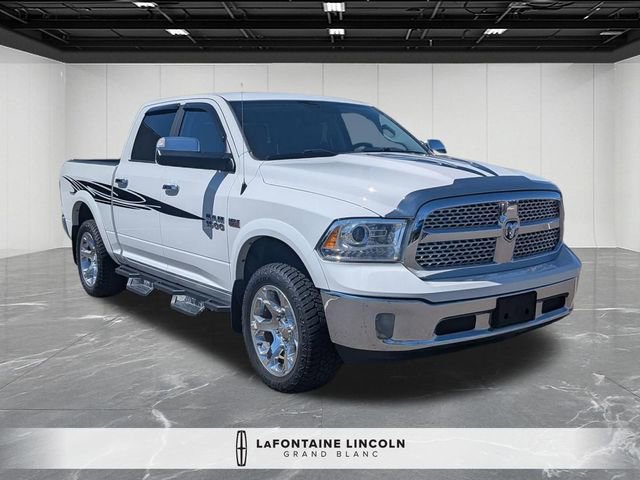 Used 2018 RAM 1500 Laramie AWD/4WD image 7