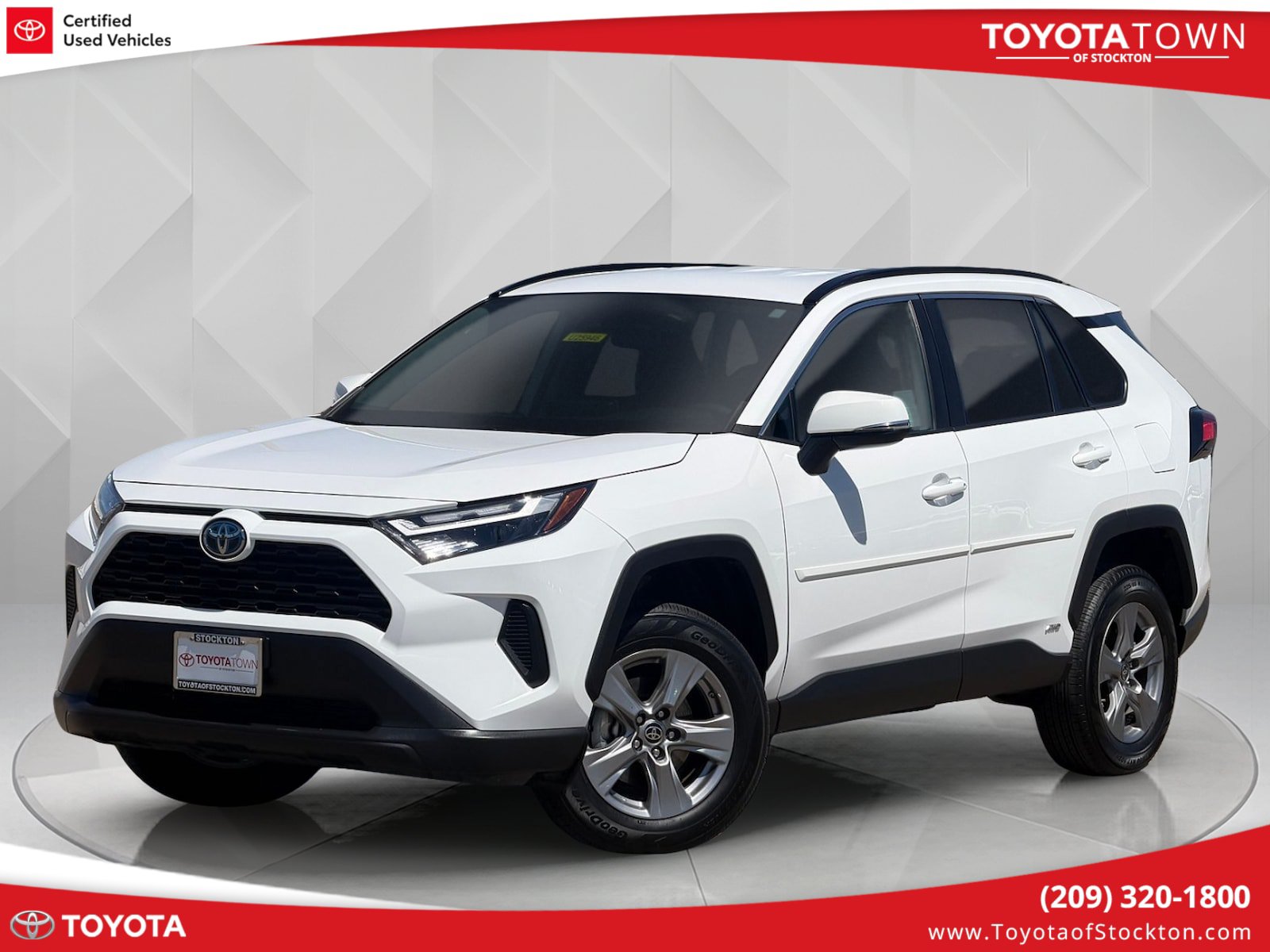 Certified 2023 Toyota RAV4 LE AWD/4WD image 1