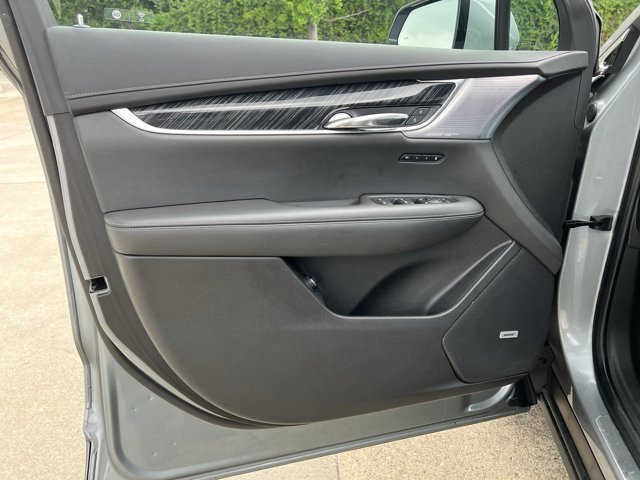 Used 2023 Cadillac XT6 Premium Luxury AWD/4WD image 23