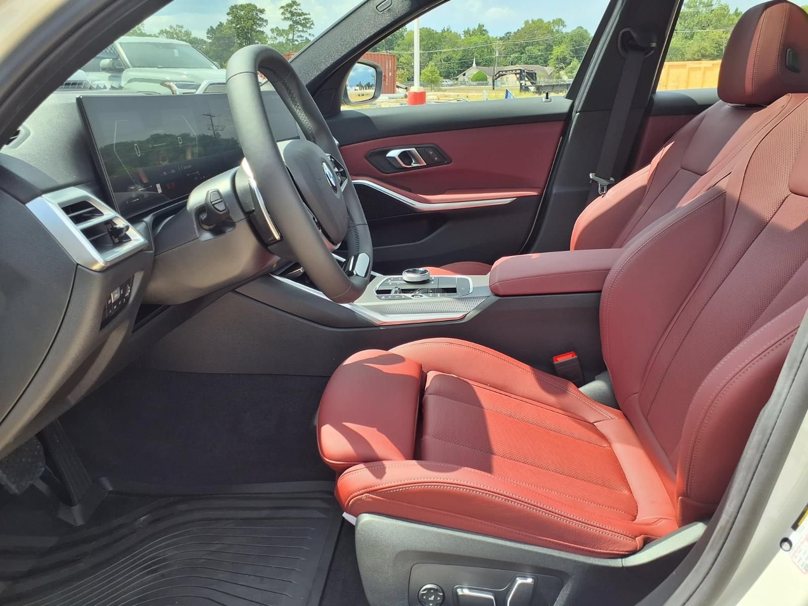 Used 2026 BMW 330i Sedan w/ Premium Package RWD image 11