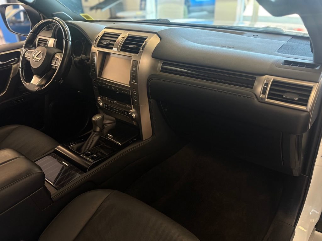 Used 2021 Lexus GX 460 Premium w/ Premium Package AWD/4WD image 47