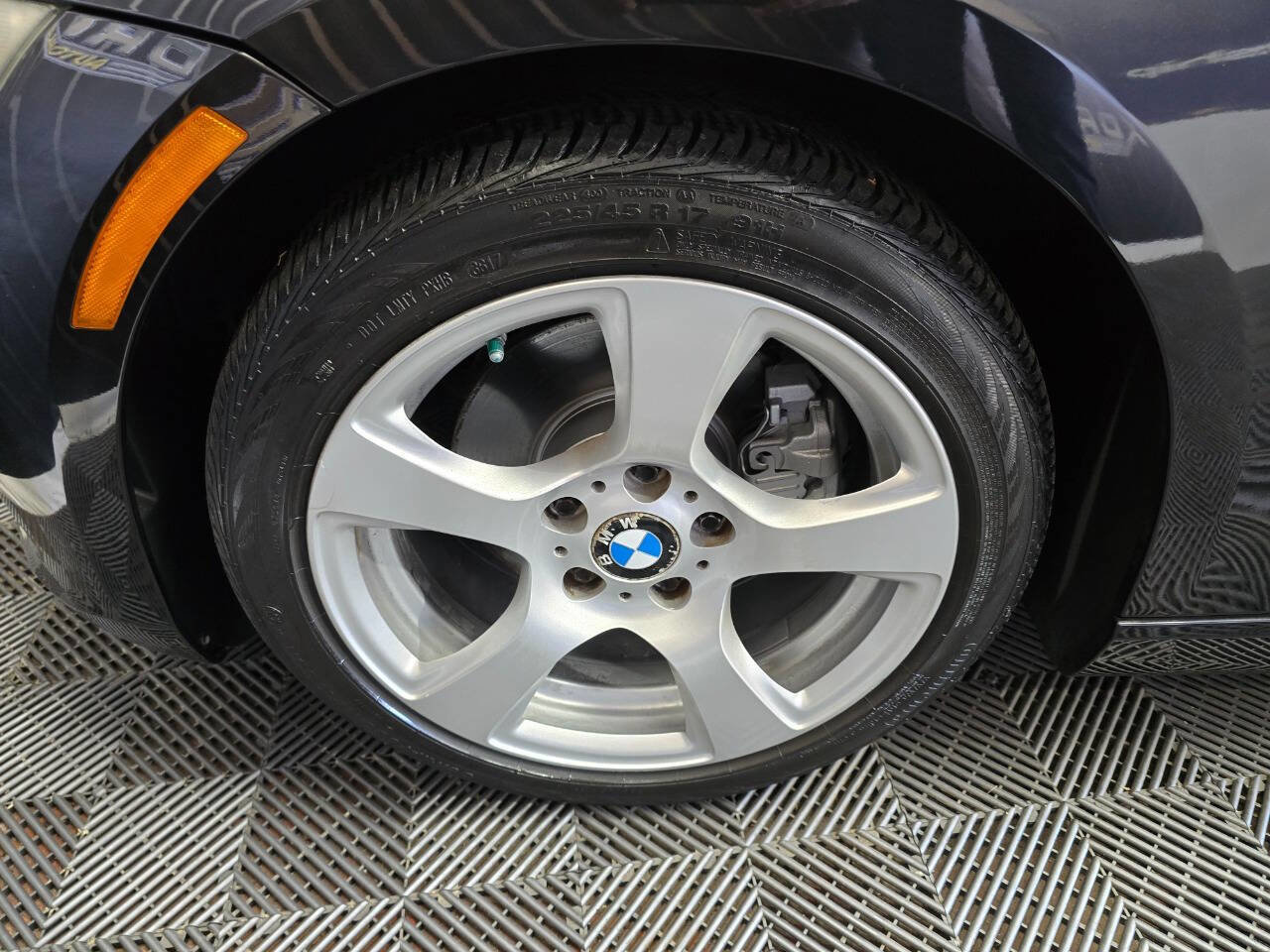 Used 2009 BMW 328i Convertible image 29