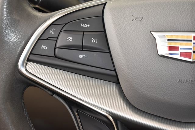 Used 2022 Cadillac XT5 Premium Luxury w/ LPO, Floor Liner Package AWD/4WD image 24