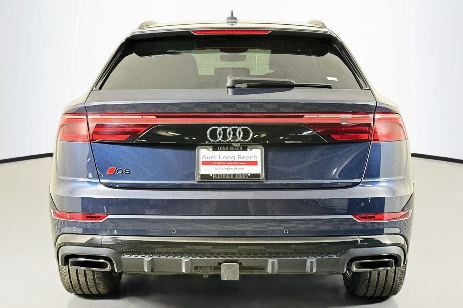 Used 2025 Audi Q8 Premium Plus AWD/4WD image 3