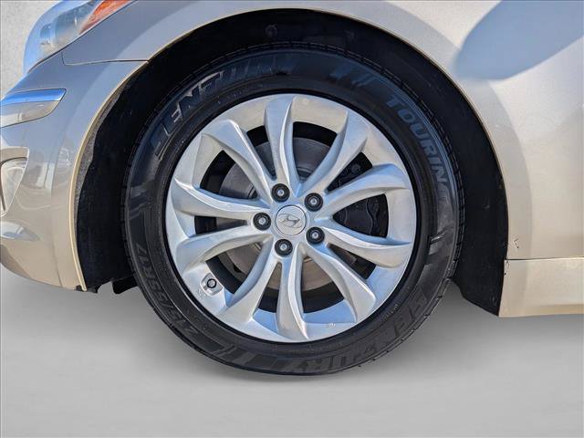 Used 2012 Hyundai Genesis 3.8 RWD image 21