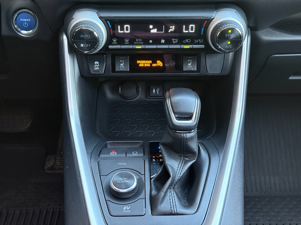 Used 2019 Toyota RAV4 XLE w/ Convenience Package image 31