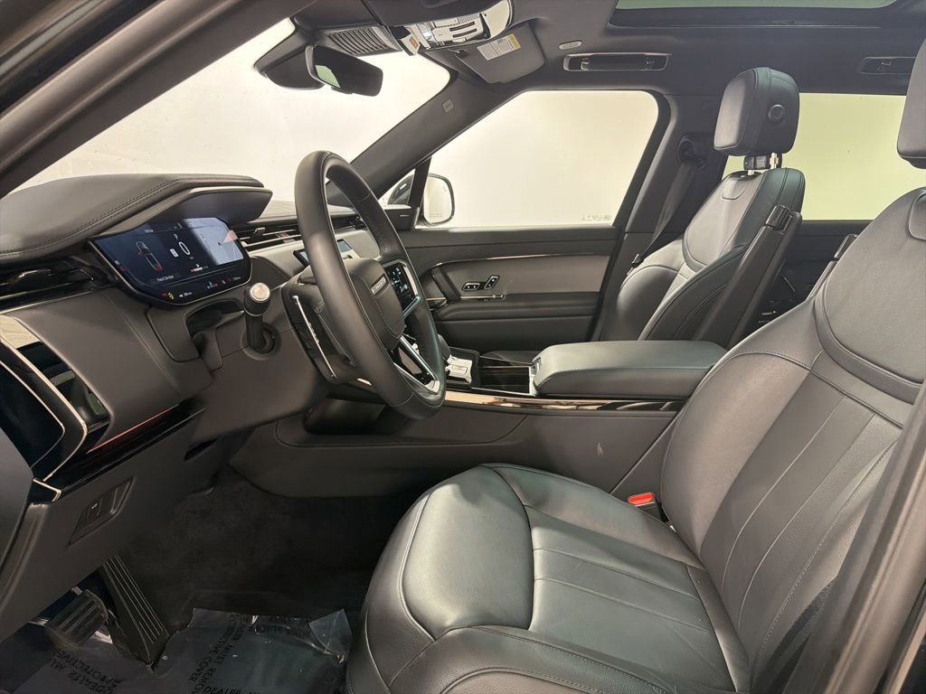 Used 2025 Land Rover Range Rover Sport AWD/4WD image 11