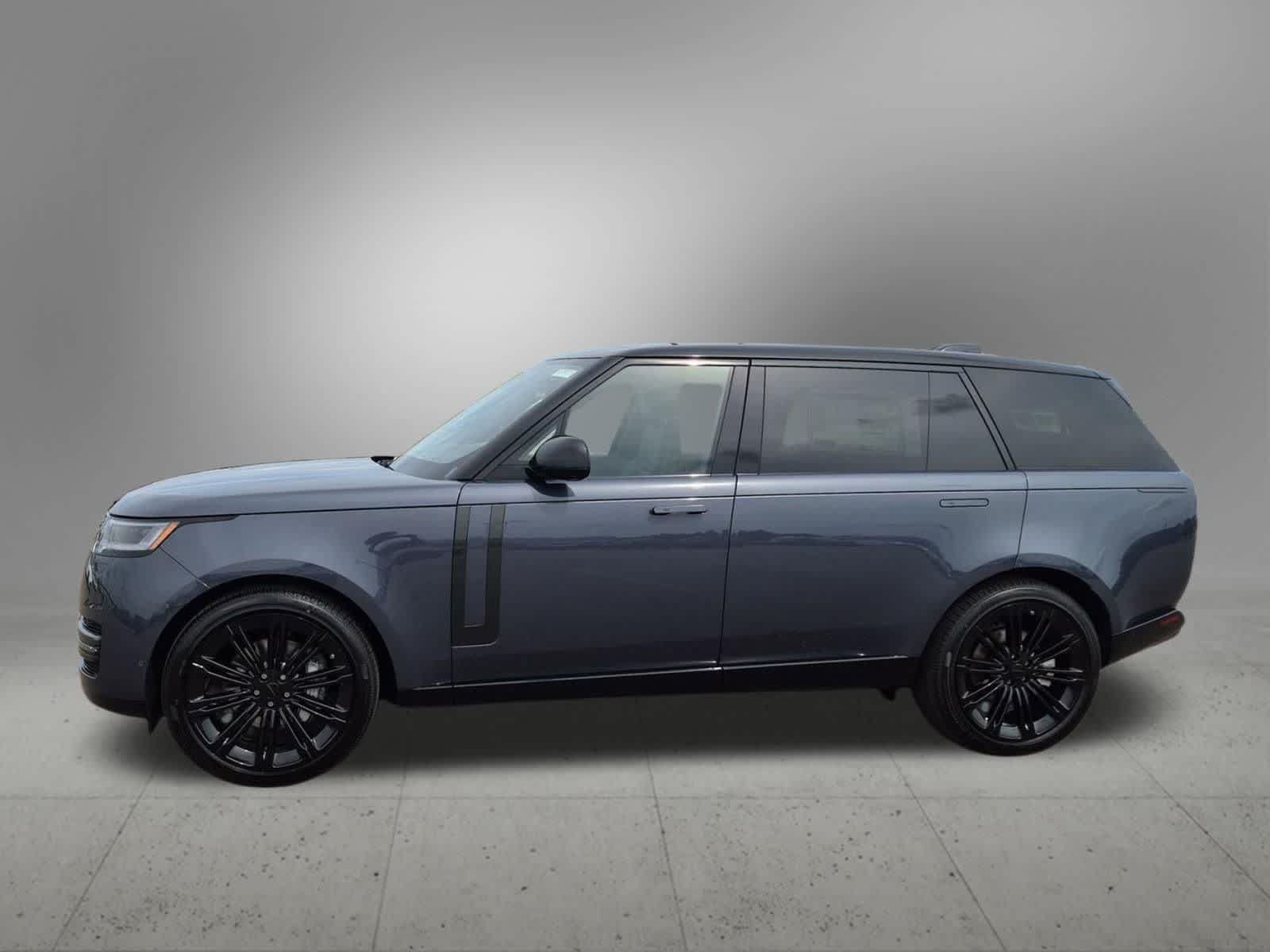 New 2026 Land Rover Range Rover Long Wheelbase SE AWD/4WD image 3