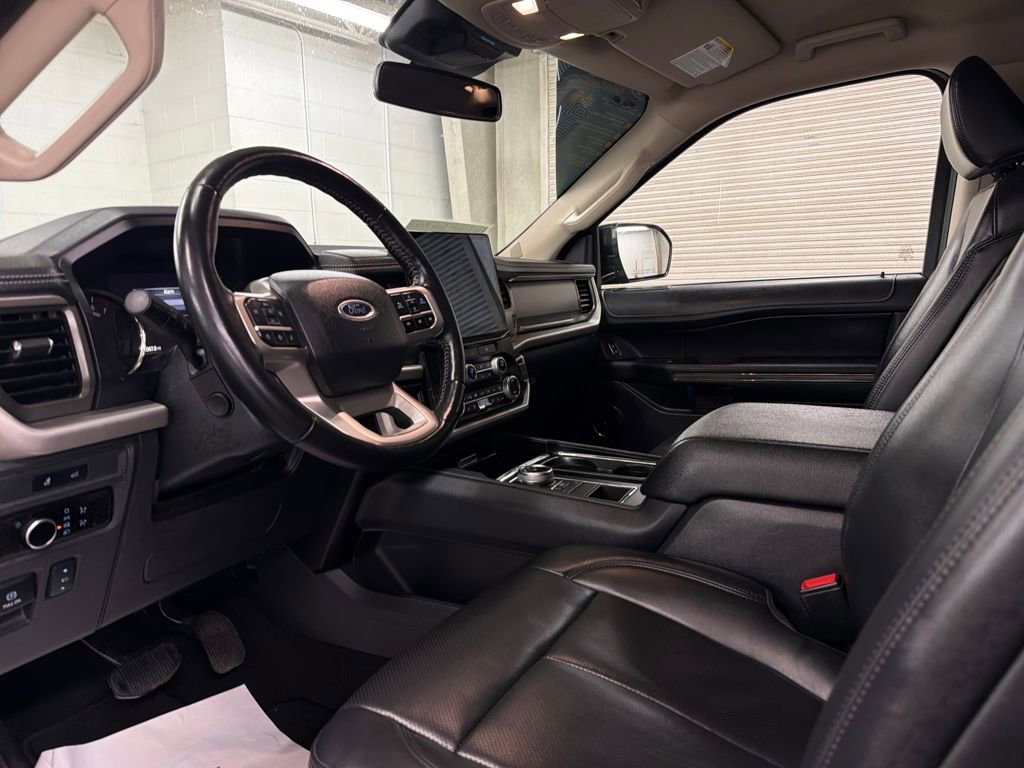 Certified 2024 Ford Expedition Max XLT image 7