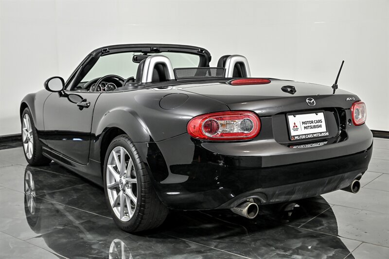 Used 2012 MAZDA MX-5 Miata Grand Touring w/ Premium Pkg RWD image 7