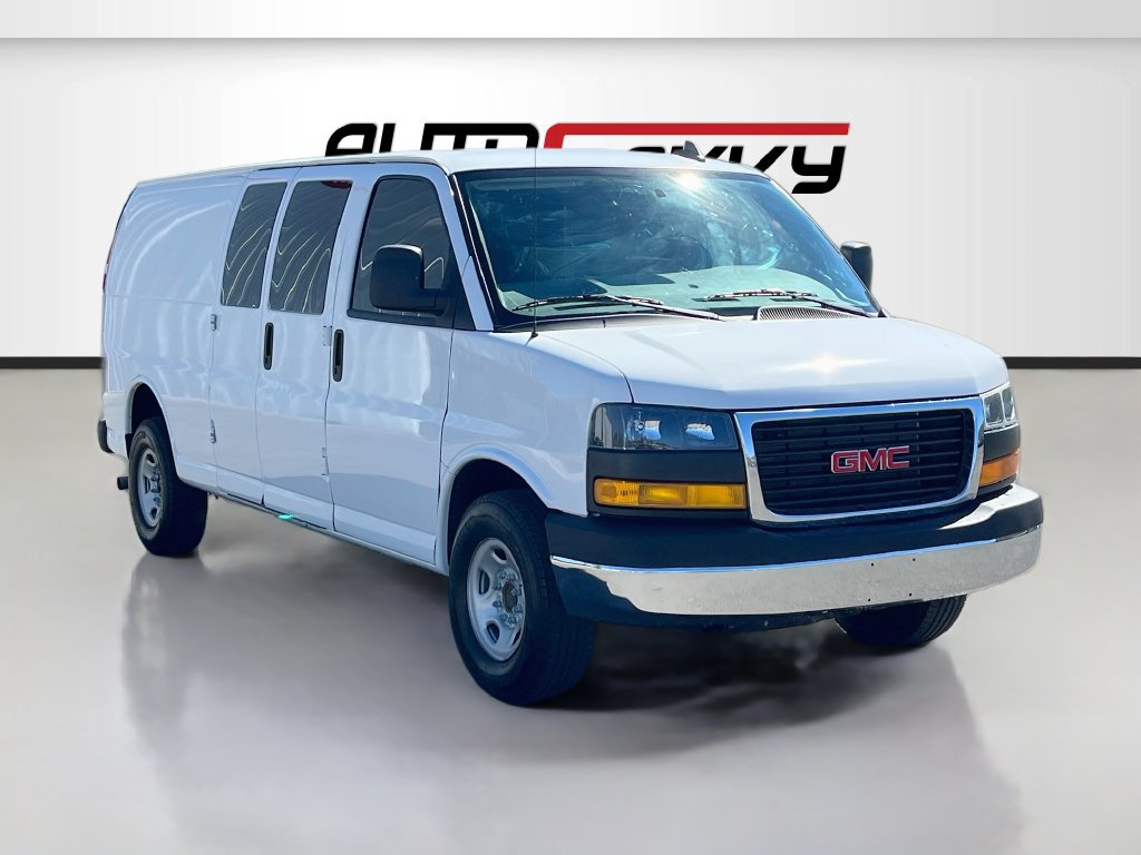 Used 2025 GMC Savana 3500 Extended w/ Driver Convenience Package