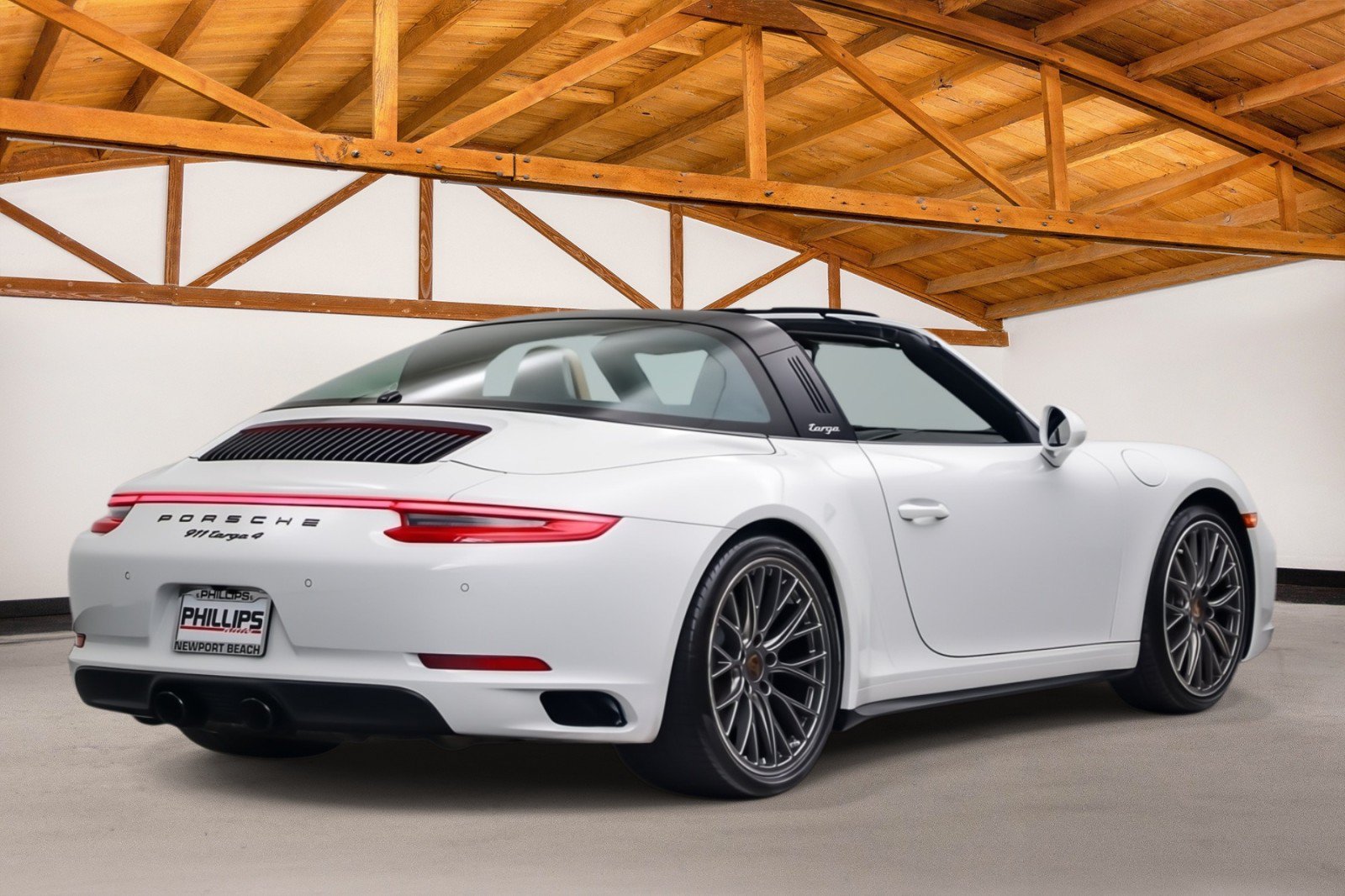 Used 2019 Porsche 911 Targa 4 AWD/4WD image 7