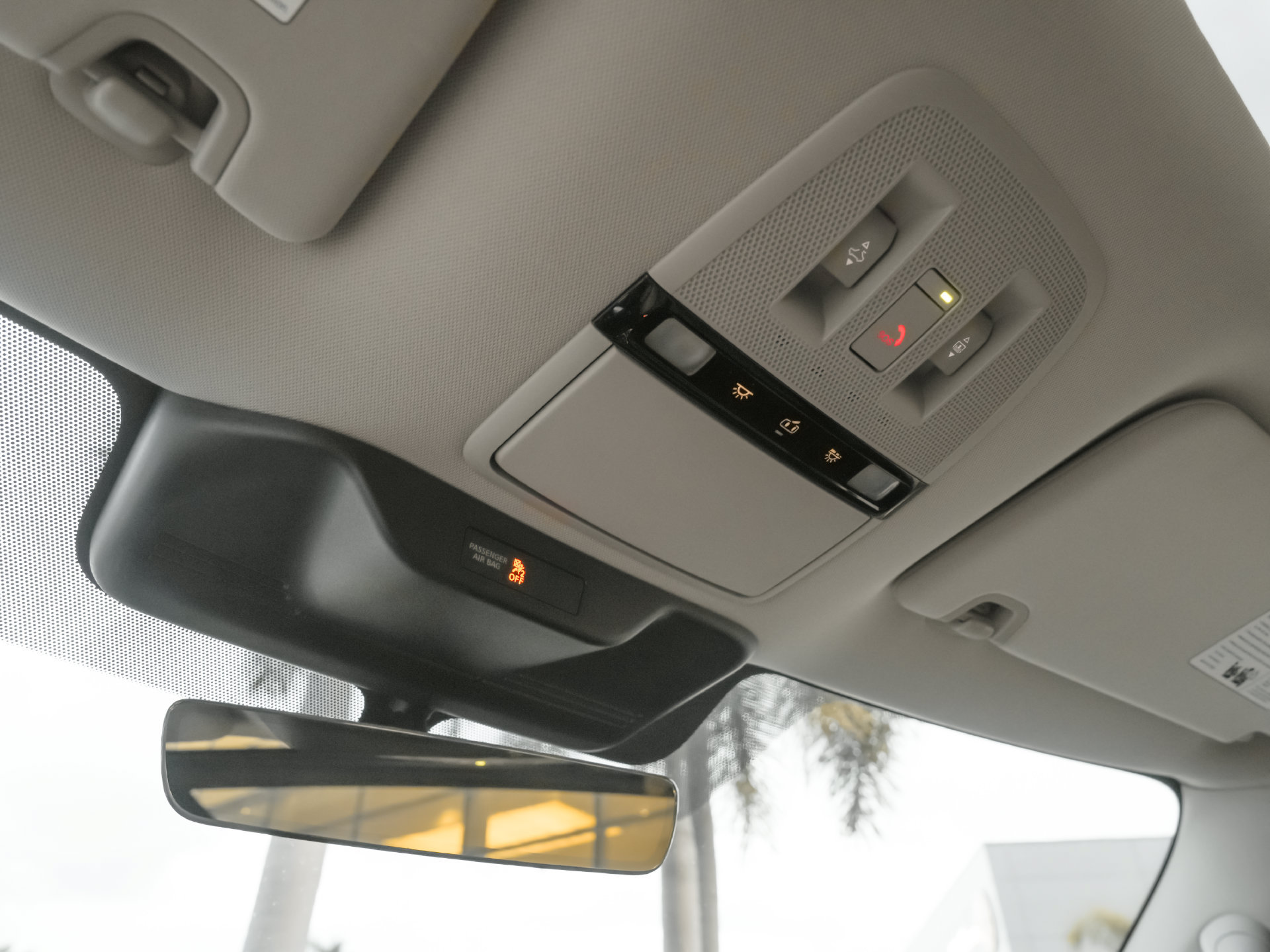 Used 2025 INFINITI QX80 Luxe RWD image 16