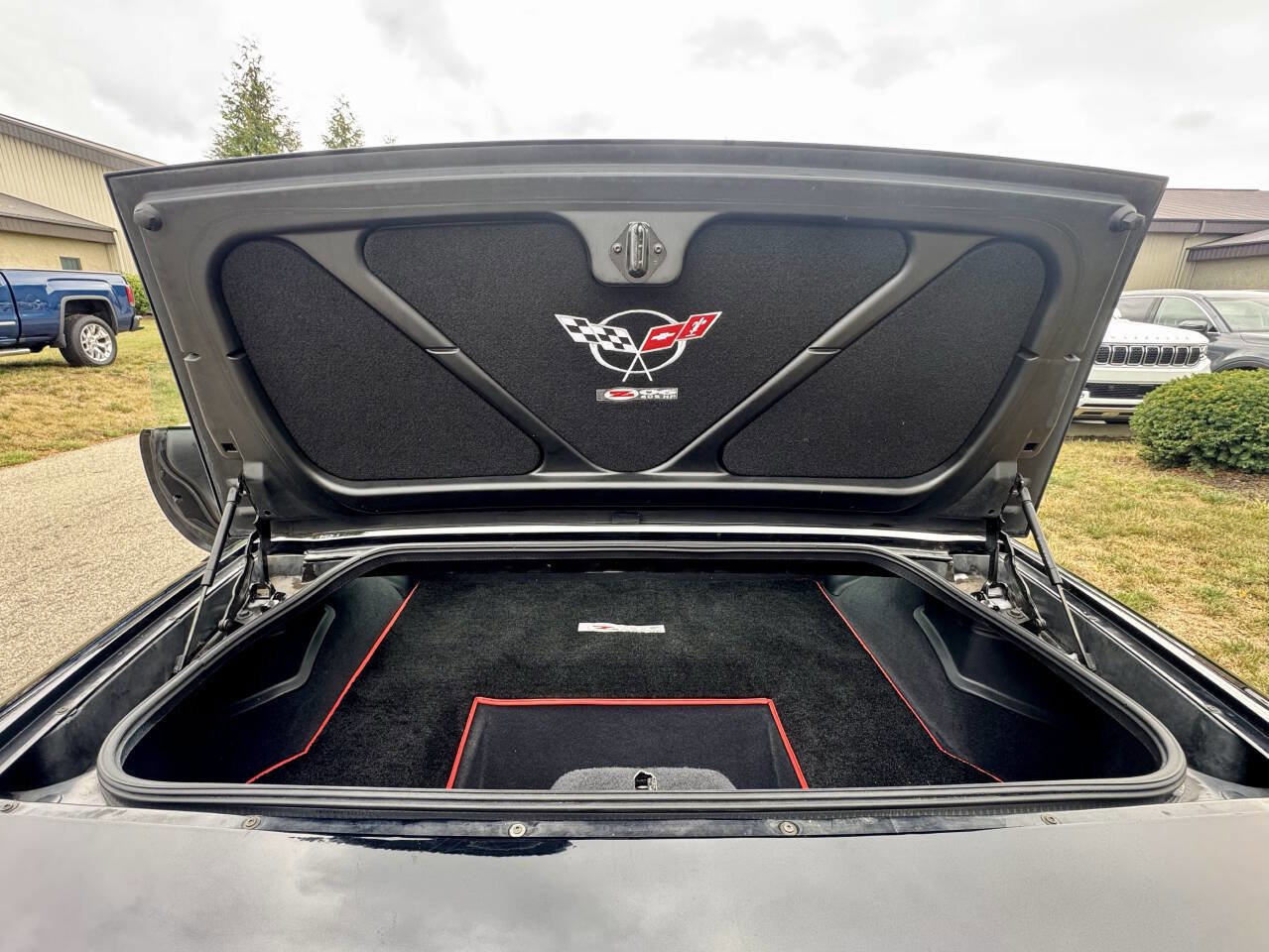 Used 2004 Chevrolet Corvette Z06 w/ Memory Package image 16