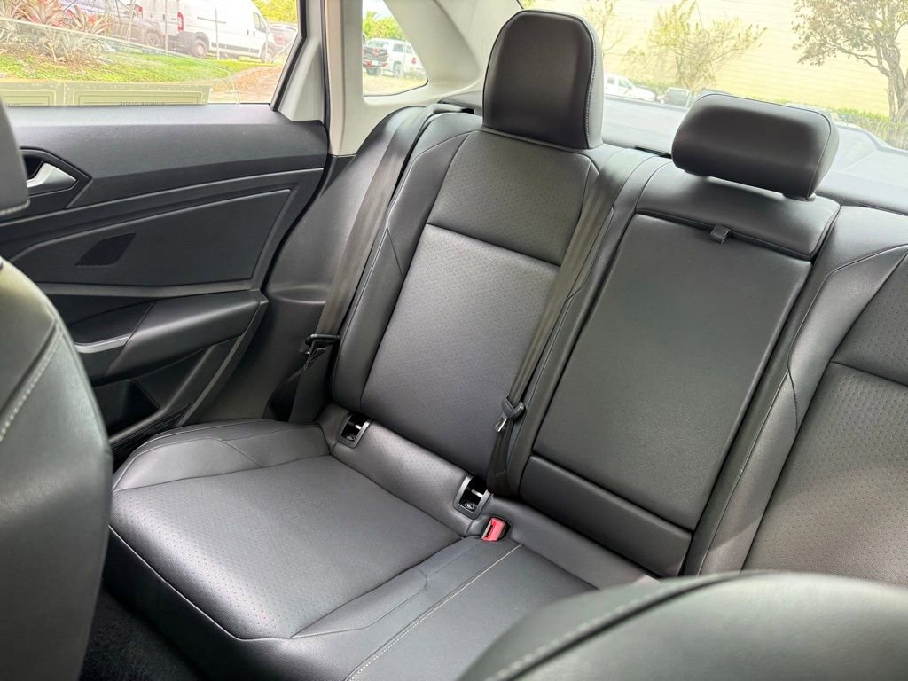 Used 2019 Volkswagen Jetta SEL w/ Cold Weather Package image 13